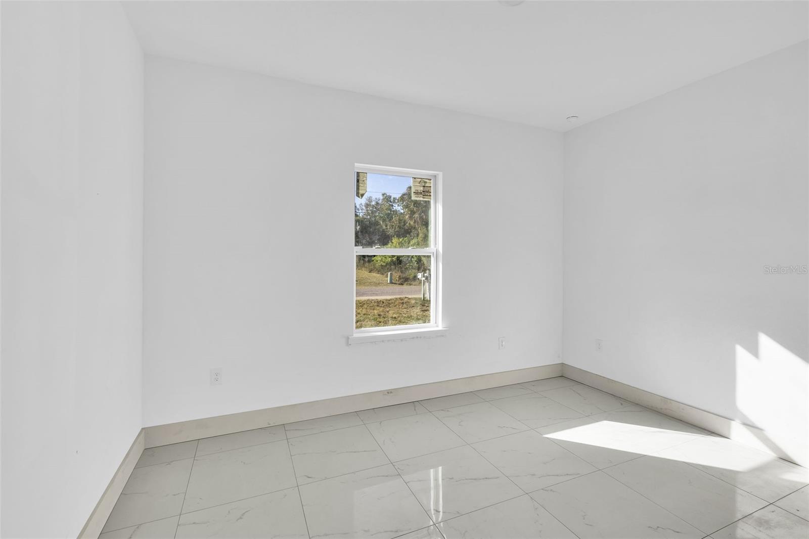 Image 28 of 30 For 22372 Nyack Avenue