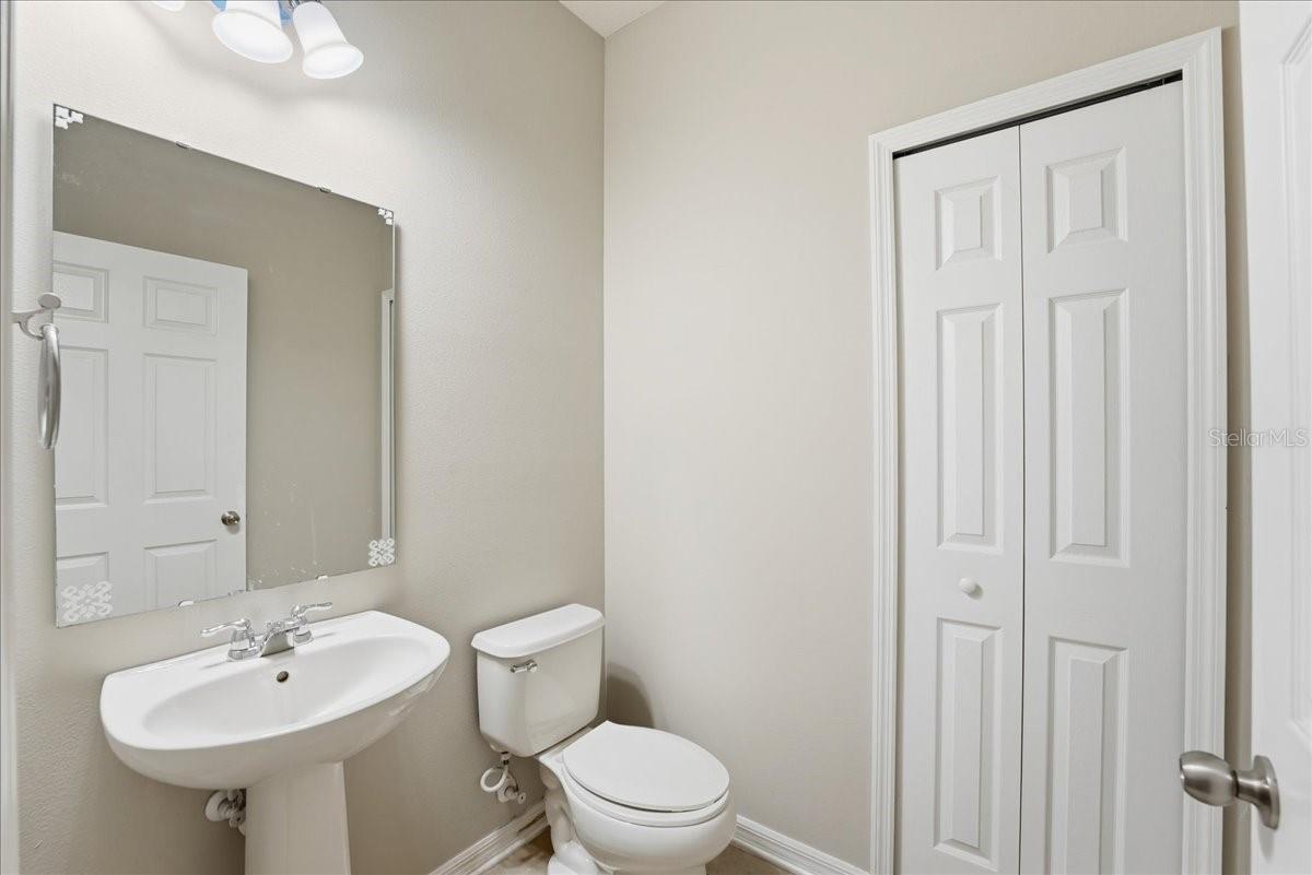 Image 24 of 48 For 8068 Edgewood Forest Drive