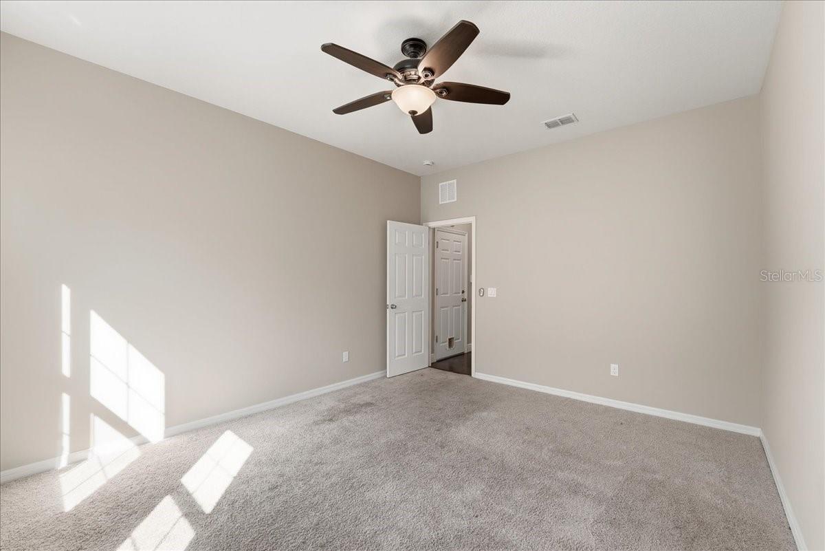 Image 26 of 48 For 8068 Edgewood Forest Drive