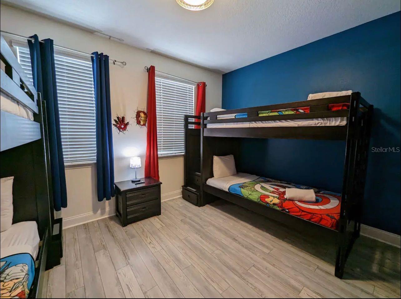 Image 10 of 20 For 326 Captiva Drive