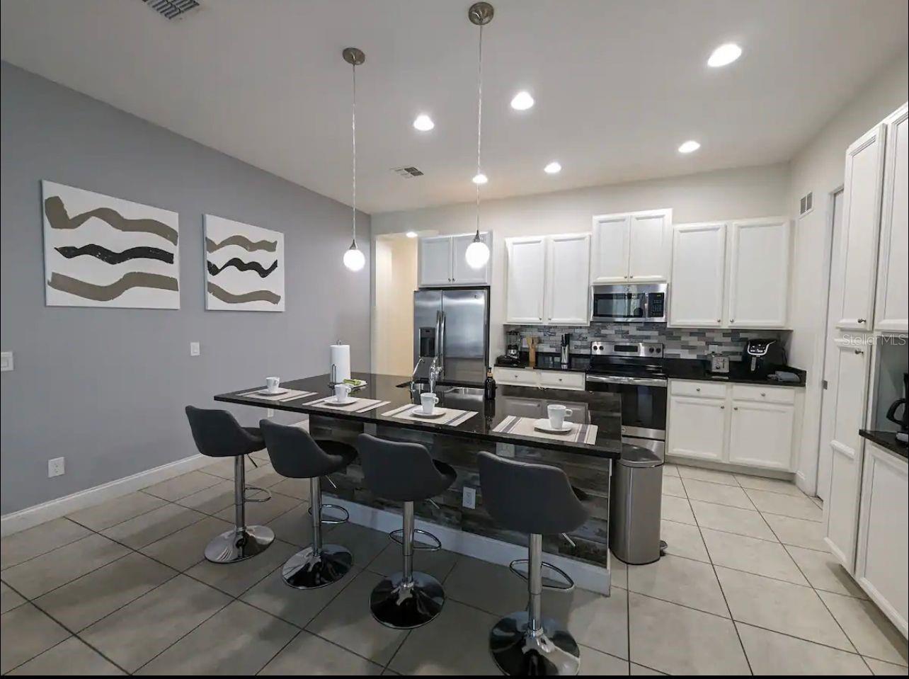 Image 4 of 20 For 326 Captiva Drive