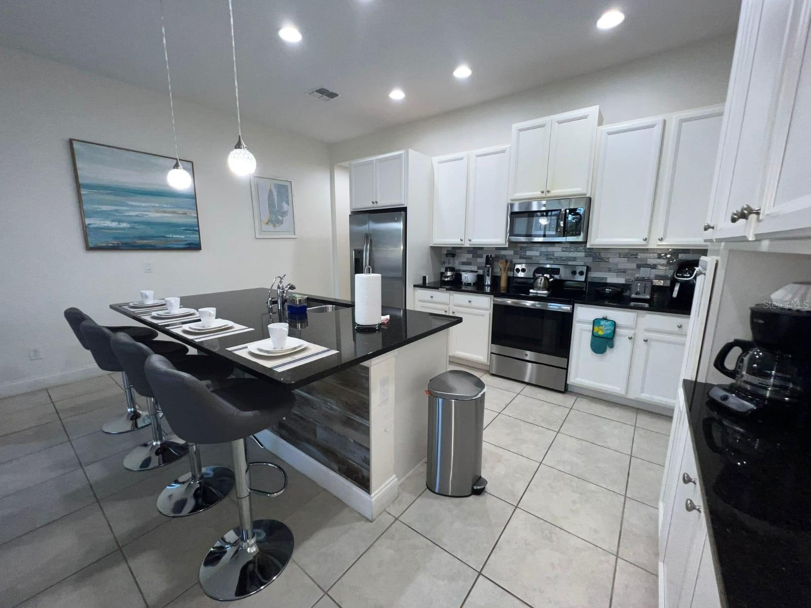 Image 5 of 20 For 326 Captiva Drive