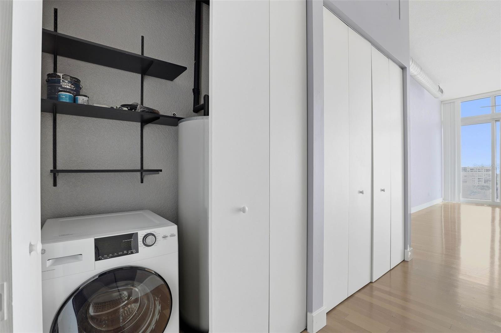 Image 14 of 27 For 150 Robinson Street 631