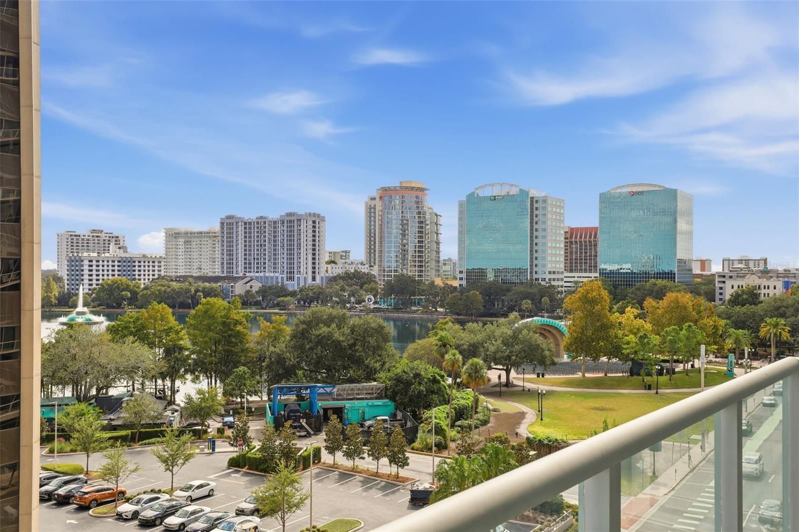 Image 17 of 27 For 150 Robinson Street 631