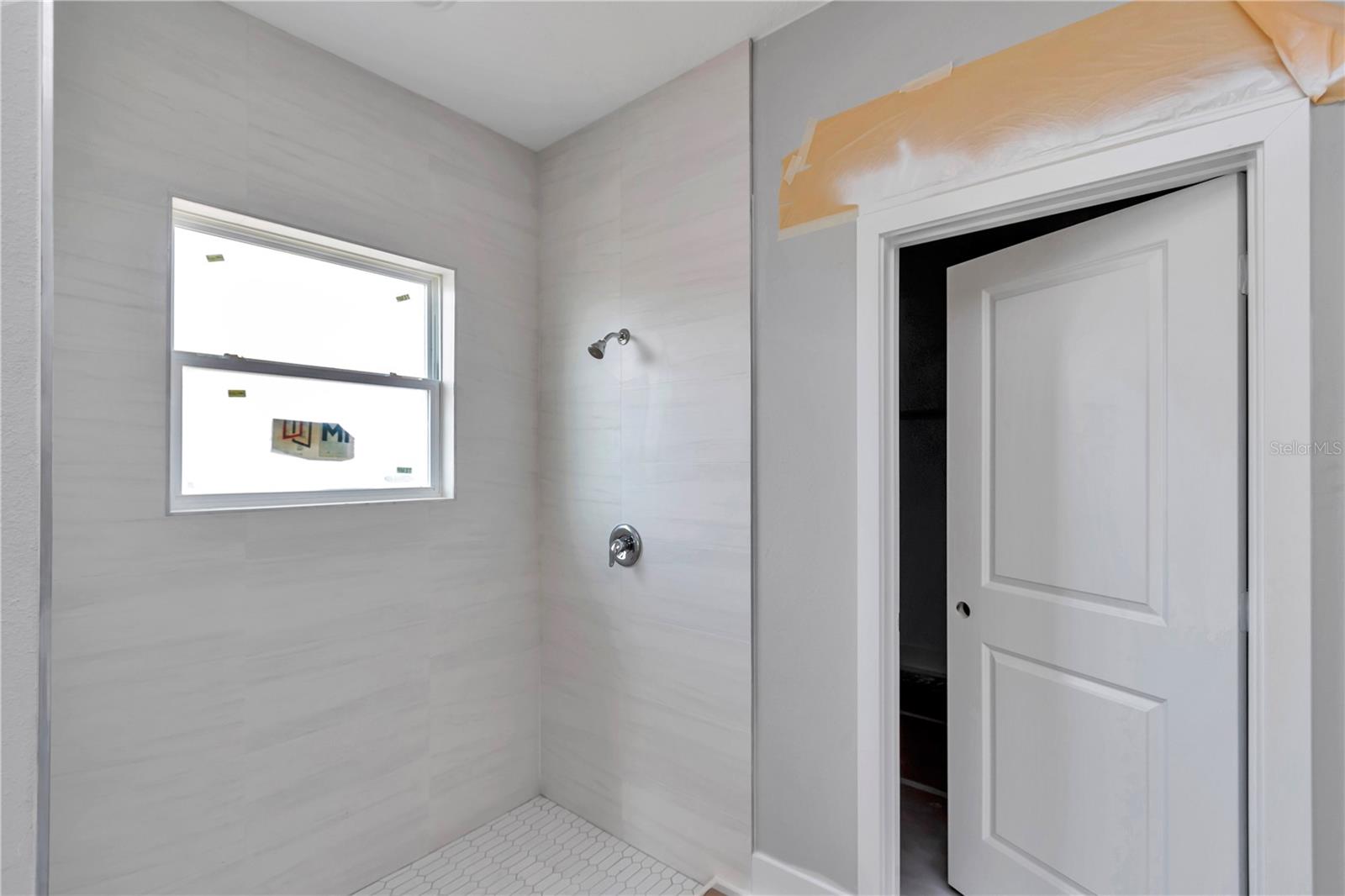 Image 12 of 34 For 4374 170th Street Road