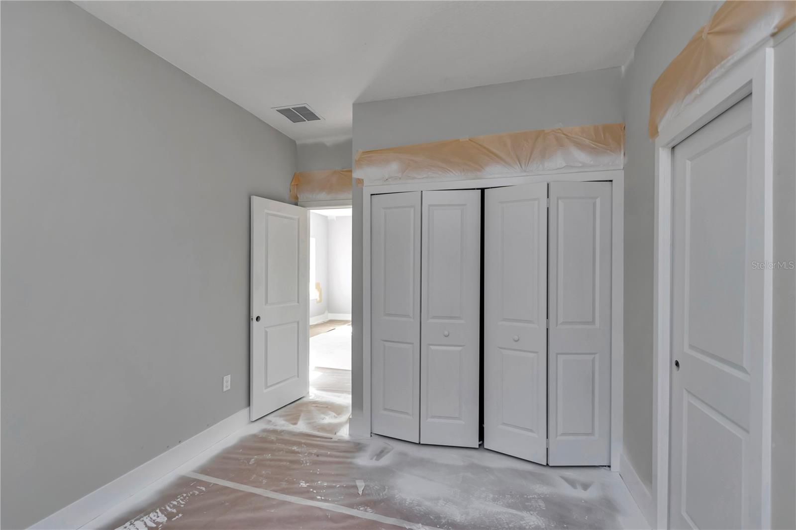 Image 15 of 34 For 4374 170th Street Road