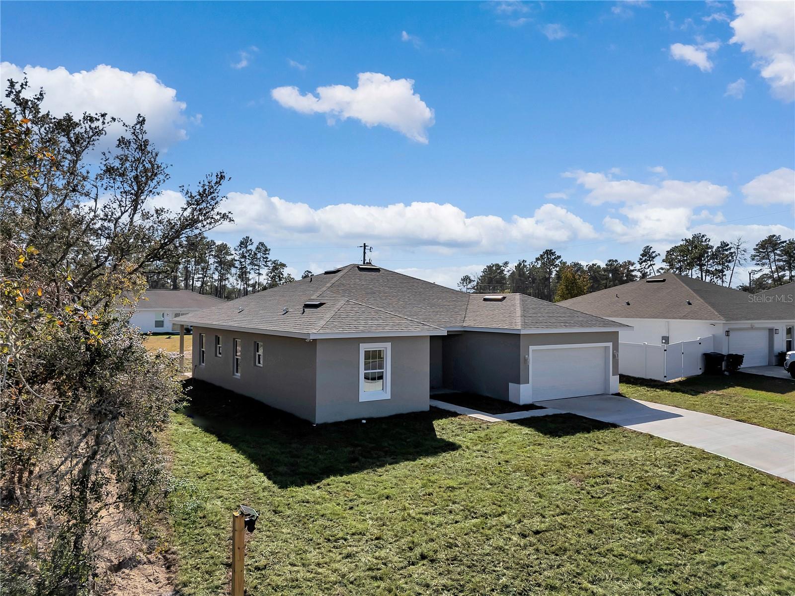 Image 4 of 34 For 4374 170th Street Road