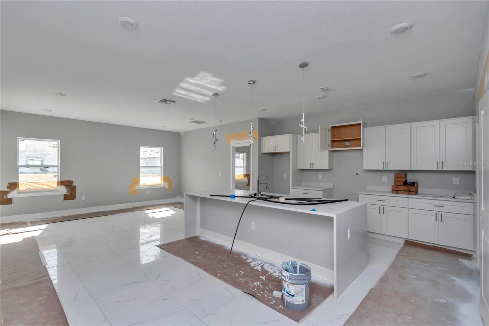 Image 7 of 34 For 4374 170th Street Road