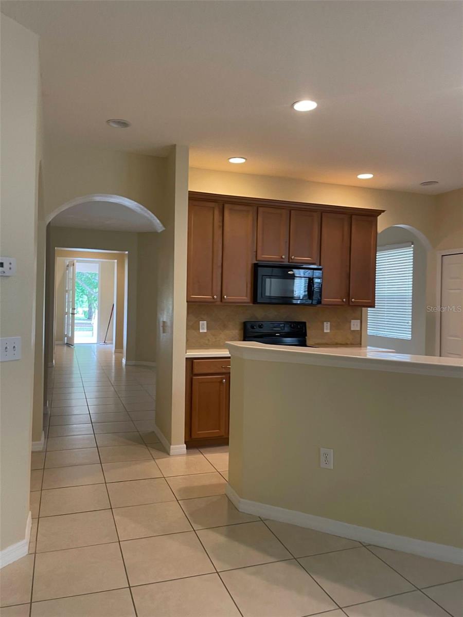 Image 9 of 23 For 8641 Bradleys Landing Street