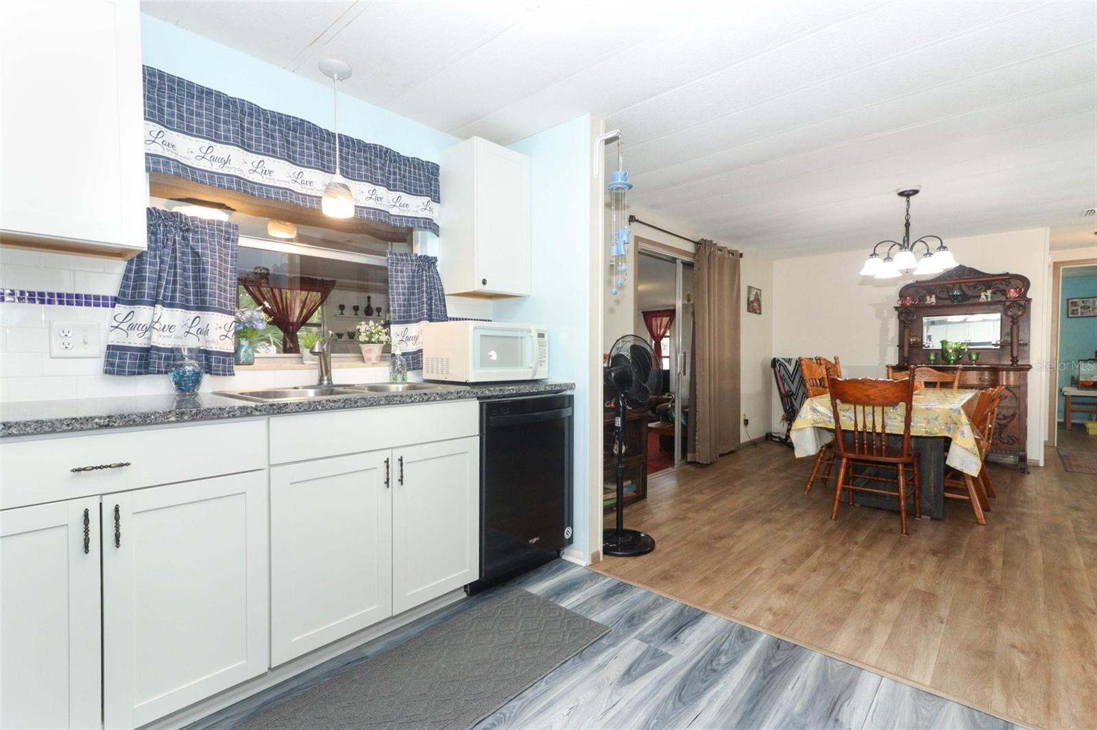 Image 14 of 68 For 411 Lavista