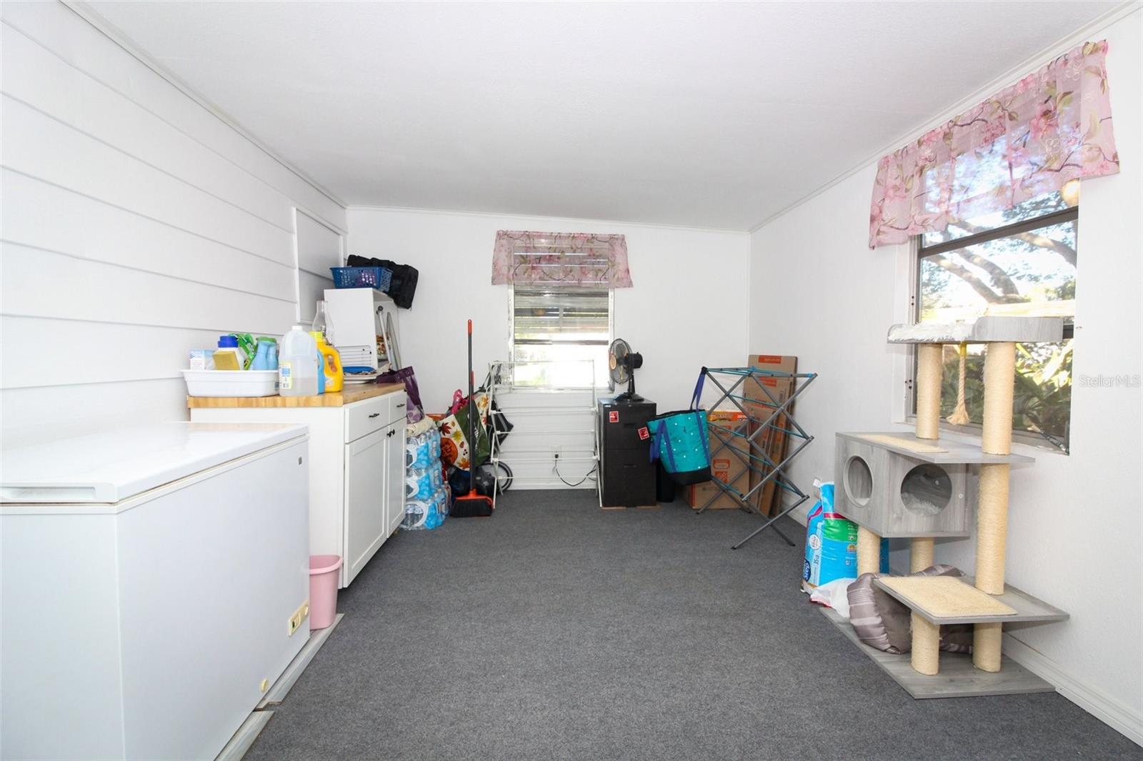 Image 24 of 68 For 411 Lavista