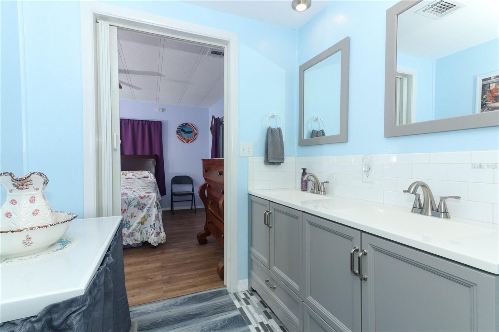 Image 32 of 68 For 411 Lavista