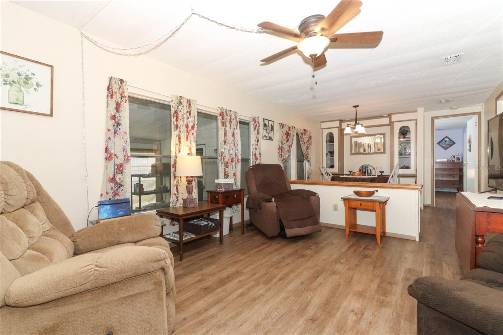 Image 9 of 68 For 411 Lavista