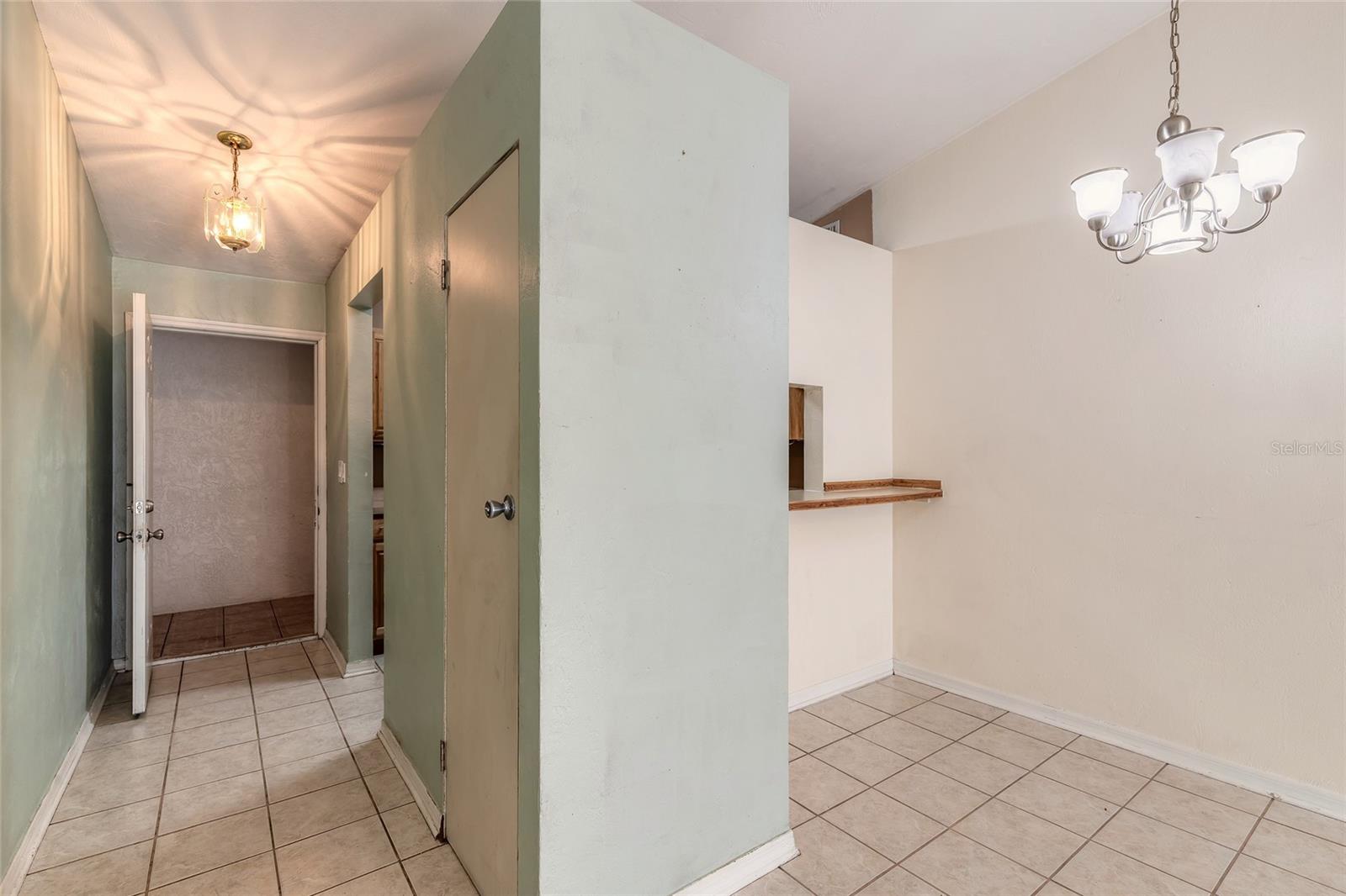 Image 11 of 31 For 1672 Espanola Avenue