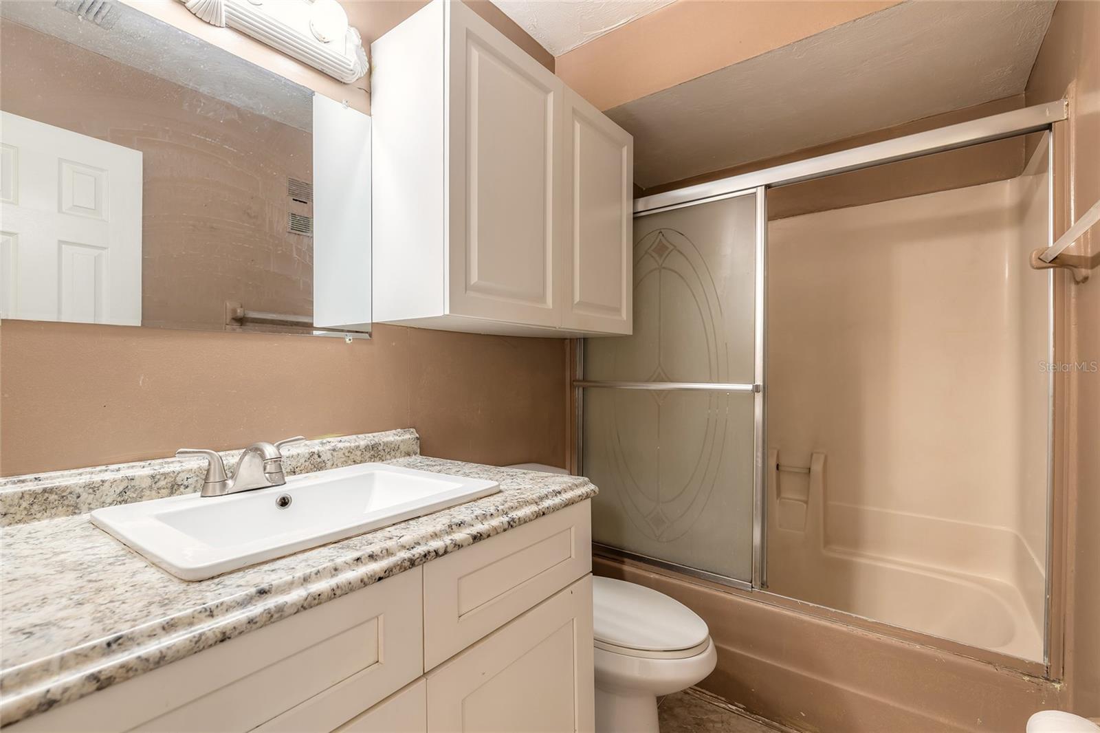 Image 17 of 31 For 1672 Espanola Avenue