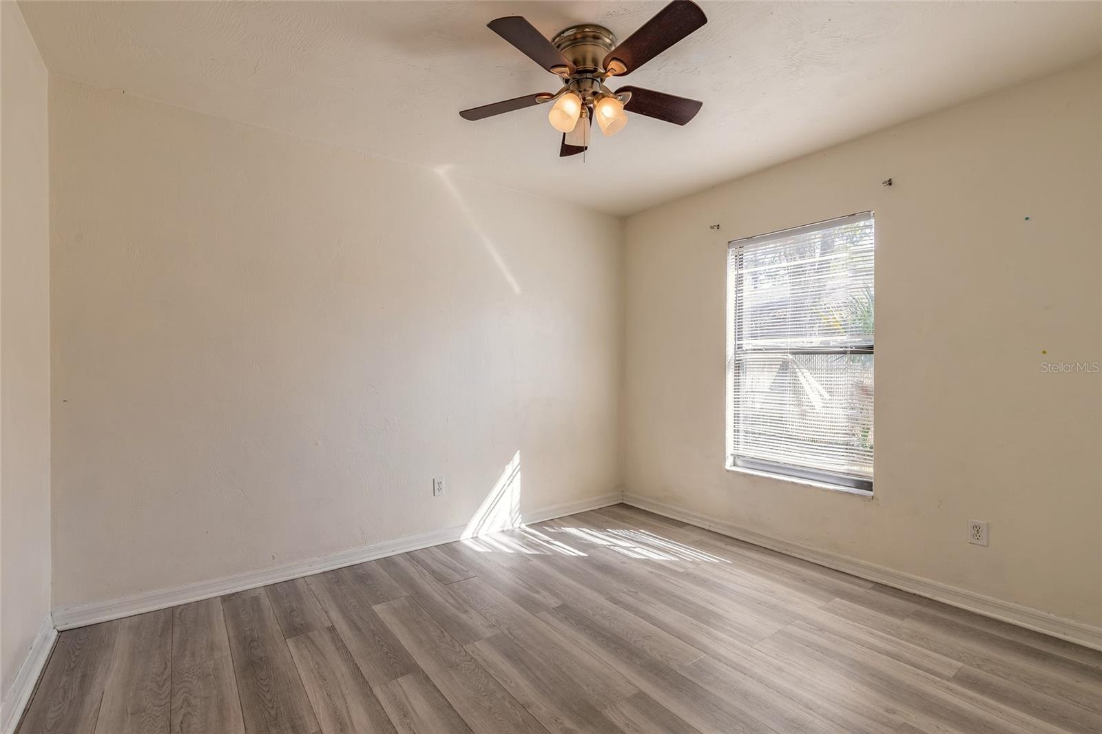 Image 18 of 31 For 1672 Espanola Avenue