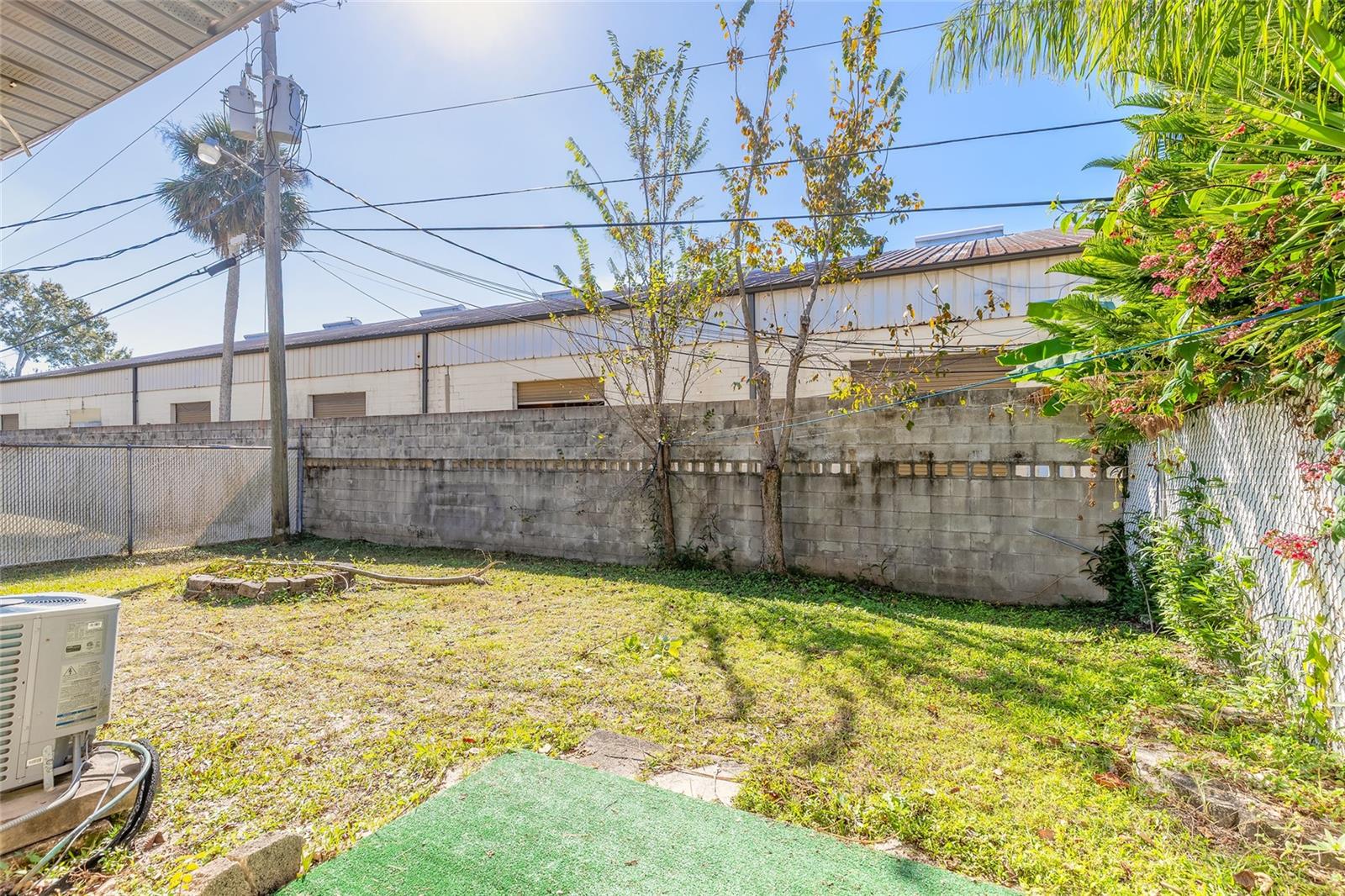 Image 20 of 31 For 1672 Espanola Avenue