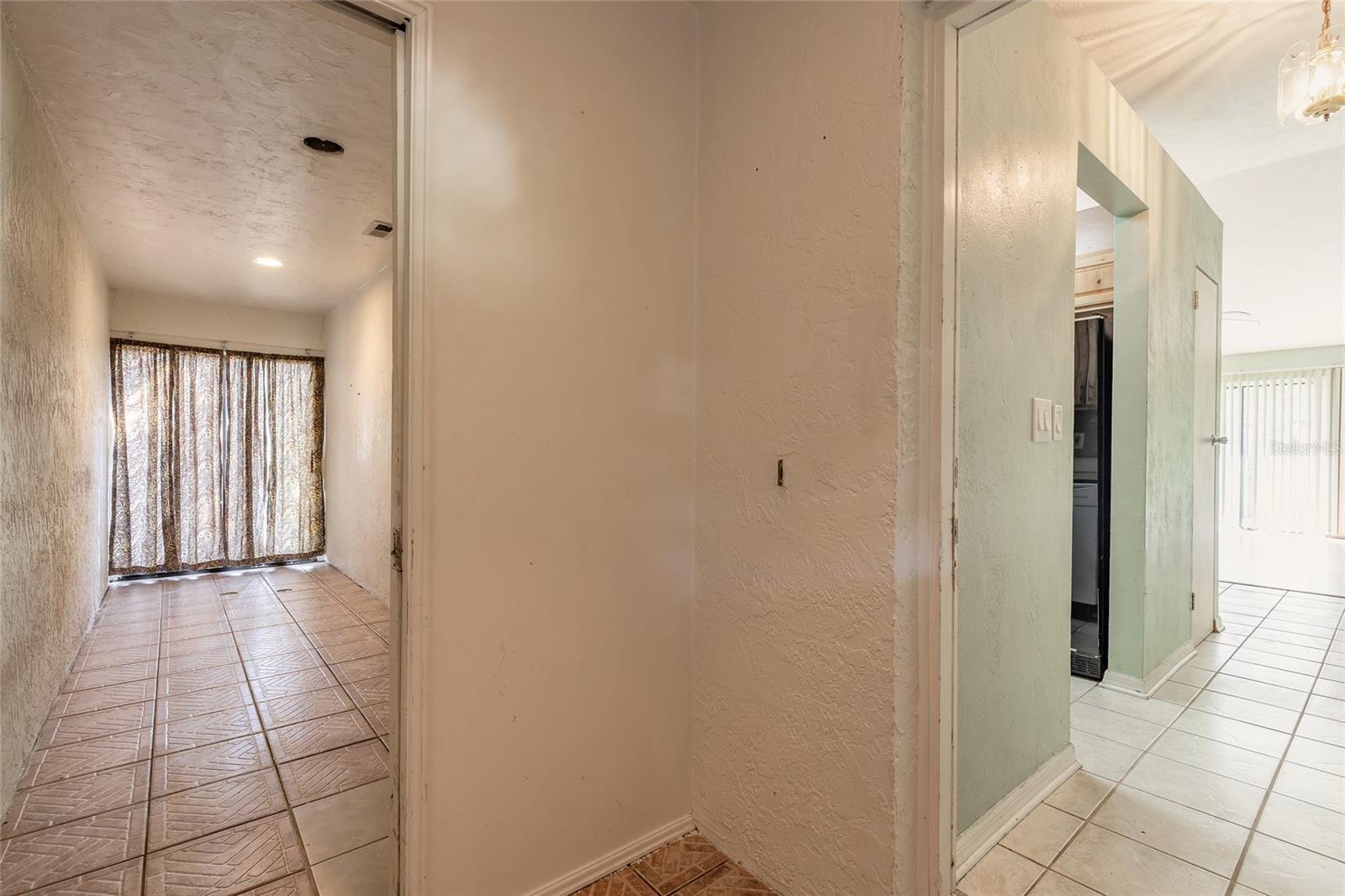 Image 3 of 31 For 1672 Espanola Avenue