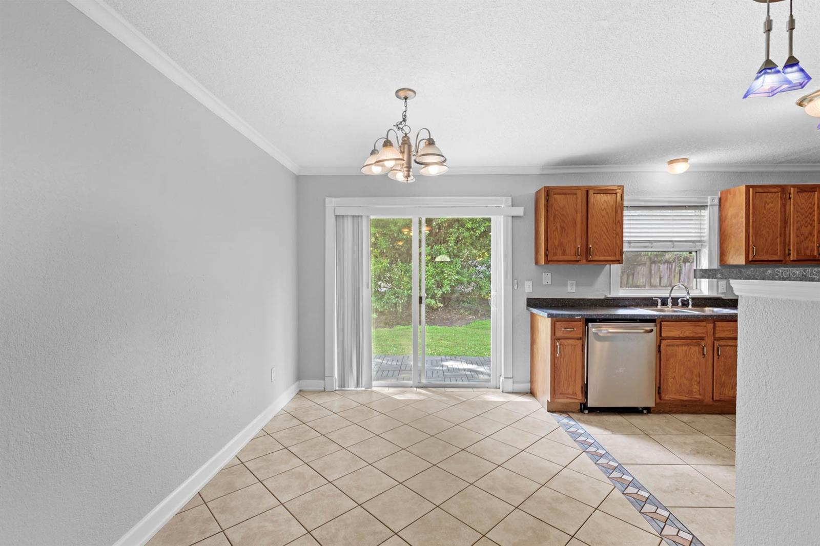 Image 9 of 24 For 126 Page Street B