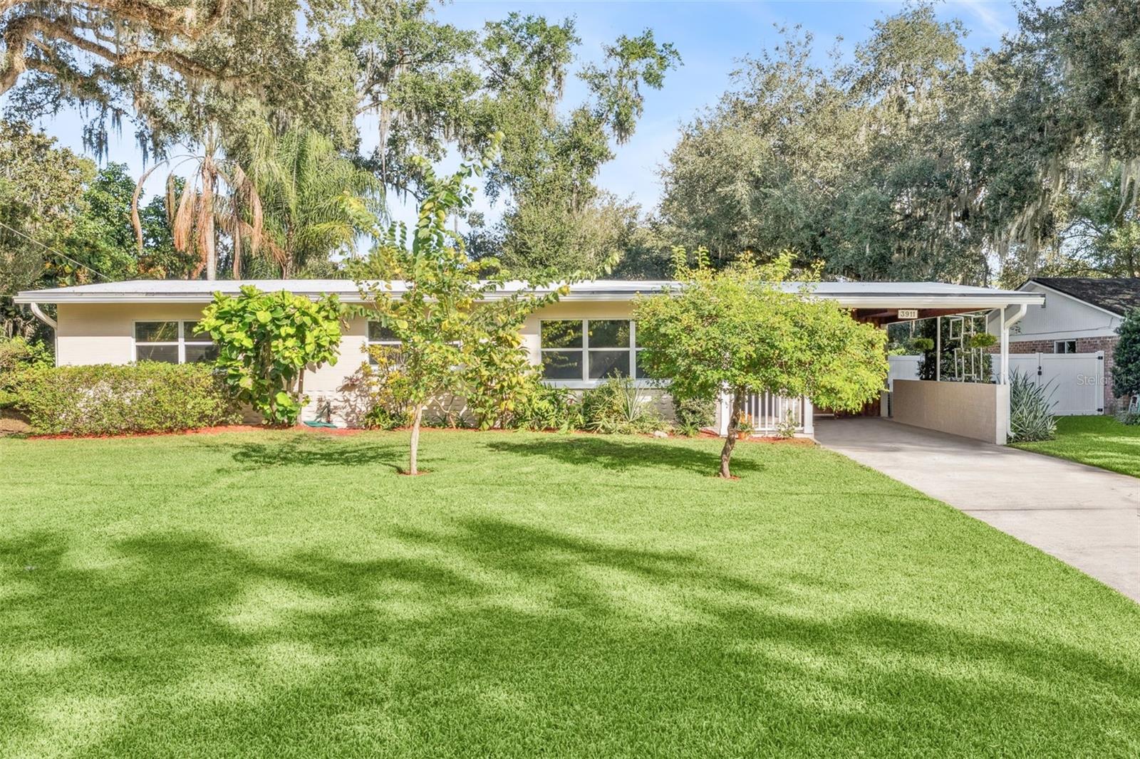 Image 2 of 42 For 3911 Waterfront Parkway