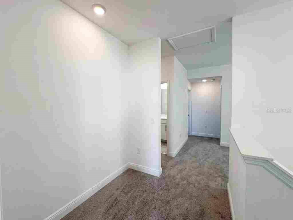 Image 20 of 27 For 10432 Austrina Oak Loop