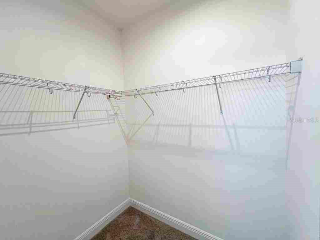 Image 21 of 27 For 10432 Austrina Oak Loop