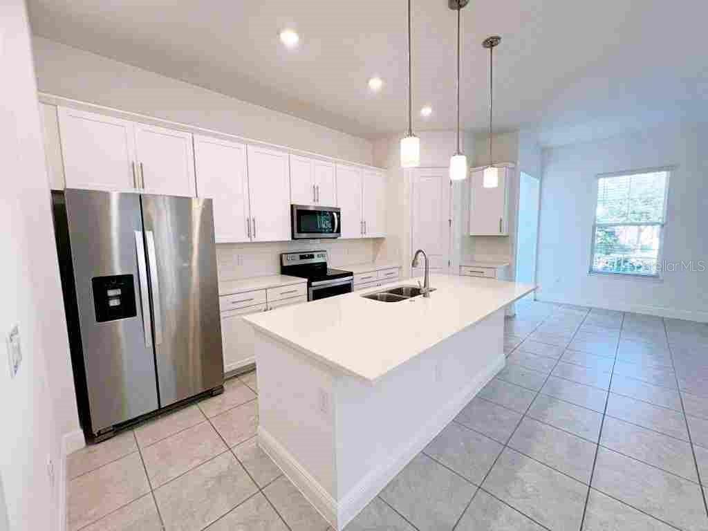 Image 6 of 27 For 10432 Austrina Oak Loop