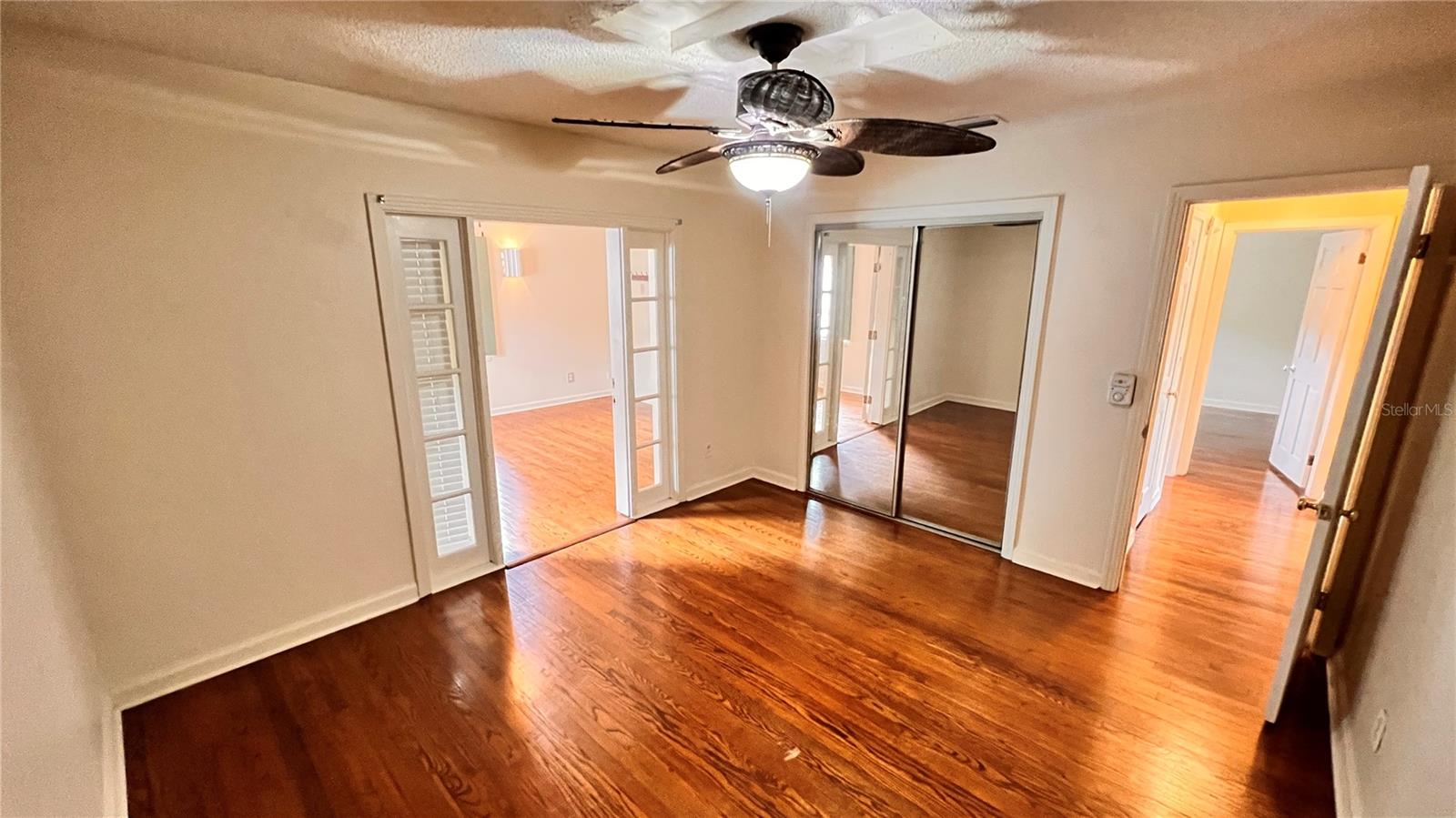 Image 17 of 42 For 1807 Park Avenue