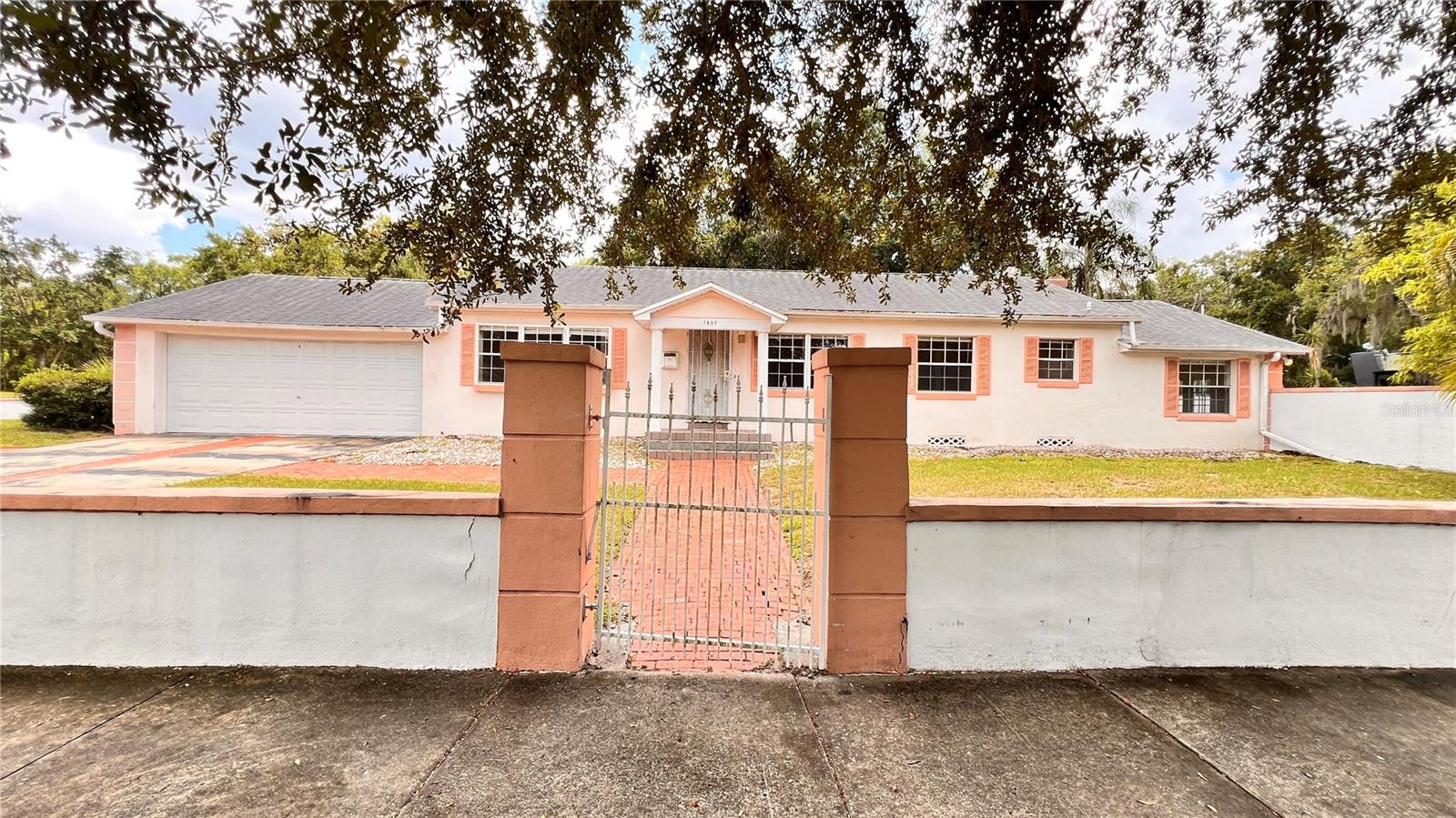 Image 2 of 42 For 1807 Park Avenue