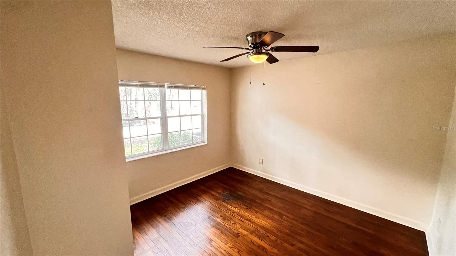 Image 21 of 42 For 1807 Park Avenue