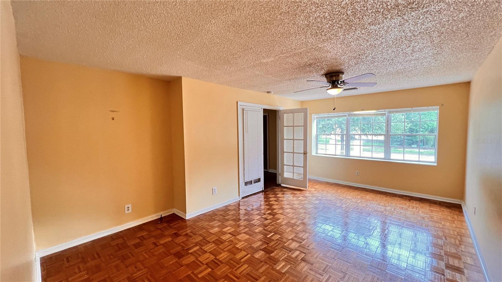 Image 27 of 42 For 1807 Park Avenue