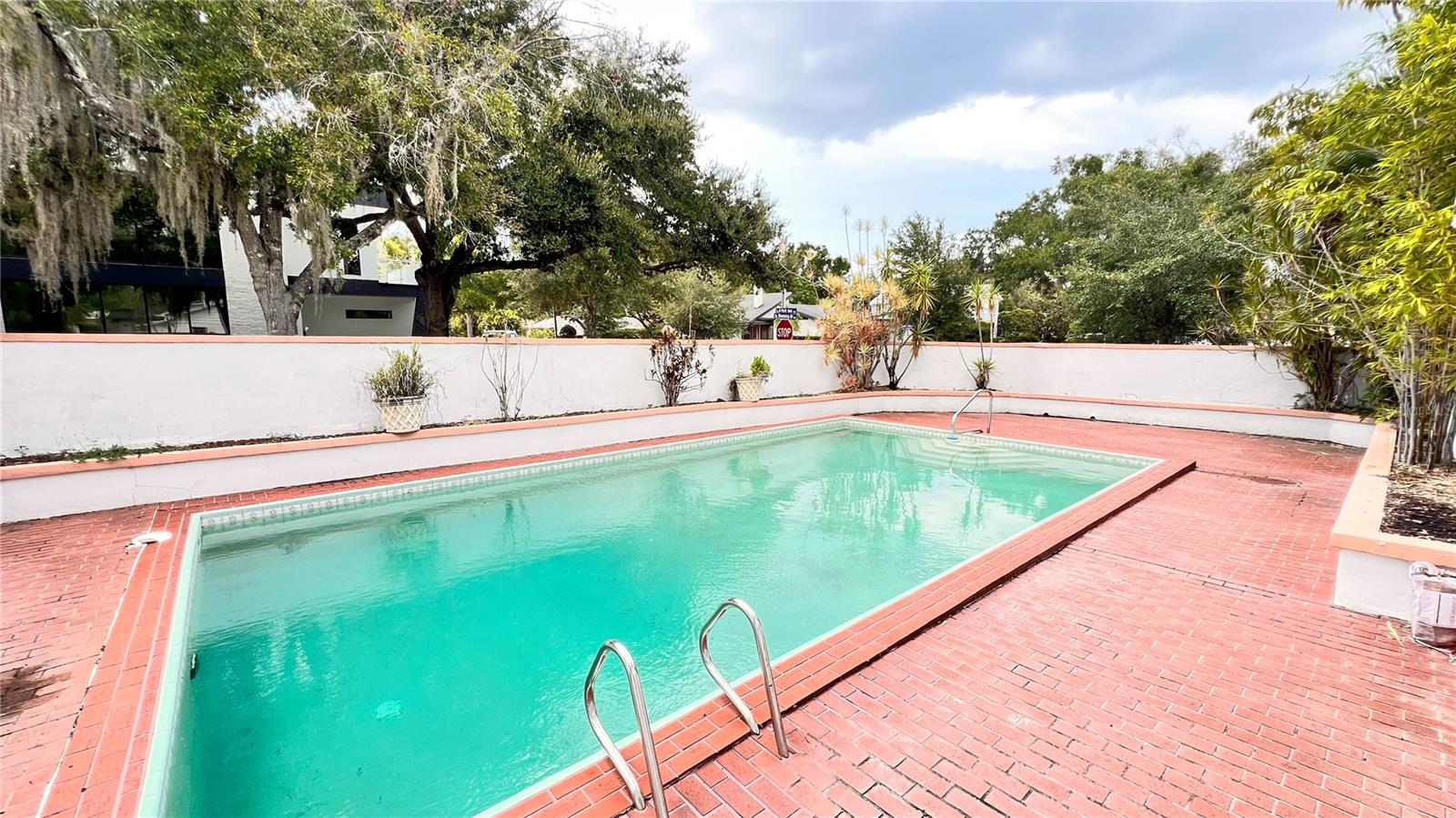 Image 3 of 42 For 1807 Park Avenue