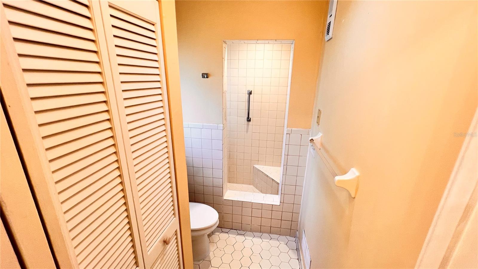 Image 32 of 42 For 1807 Park Avenue