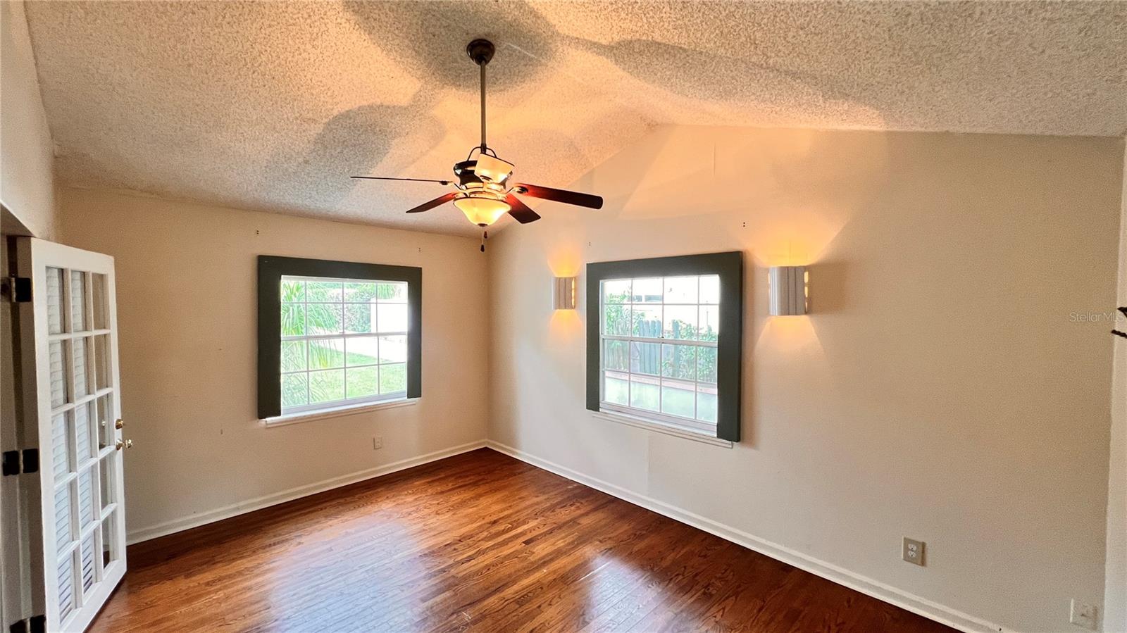 Image 6 of 42 For 1807 Park Avenue