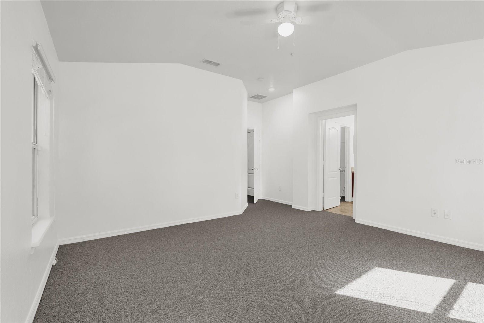 Image 20 of 38 For 1620 Little Gem Loop