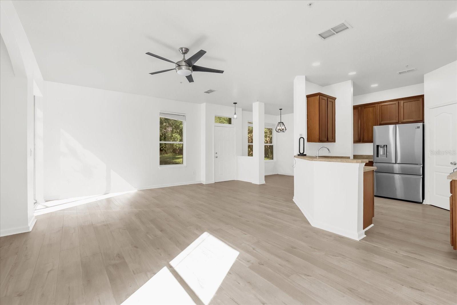 Image 8 of 38 For 1620 Little Gem Loop