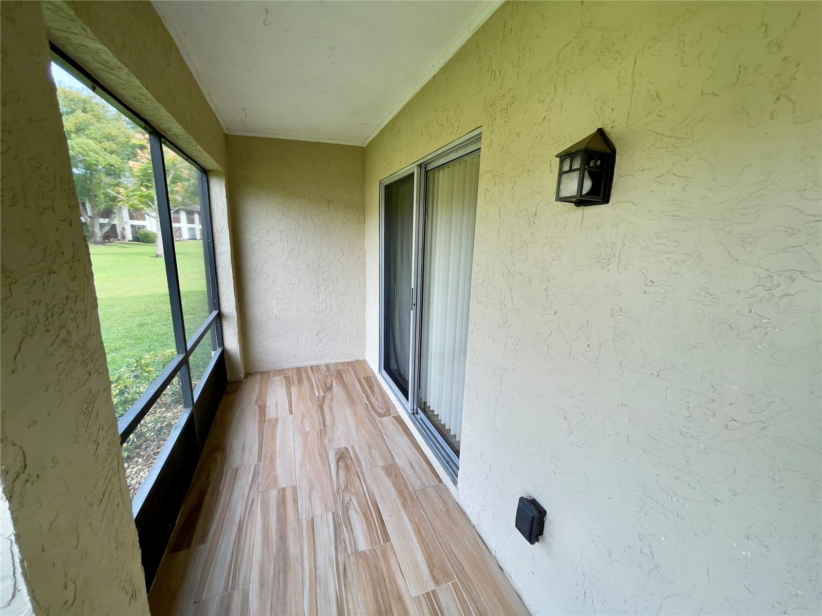 Image 15 of 27 For 600 Northern Way 1601