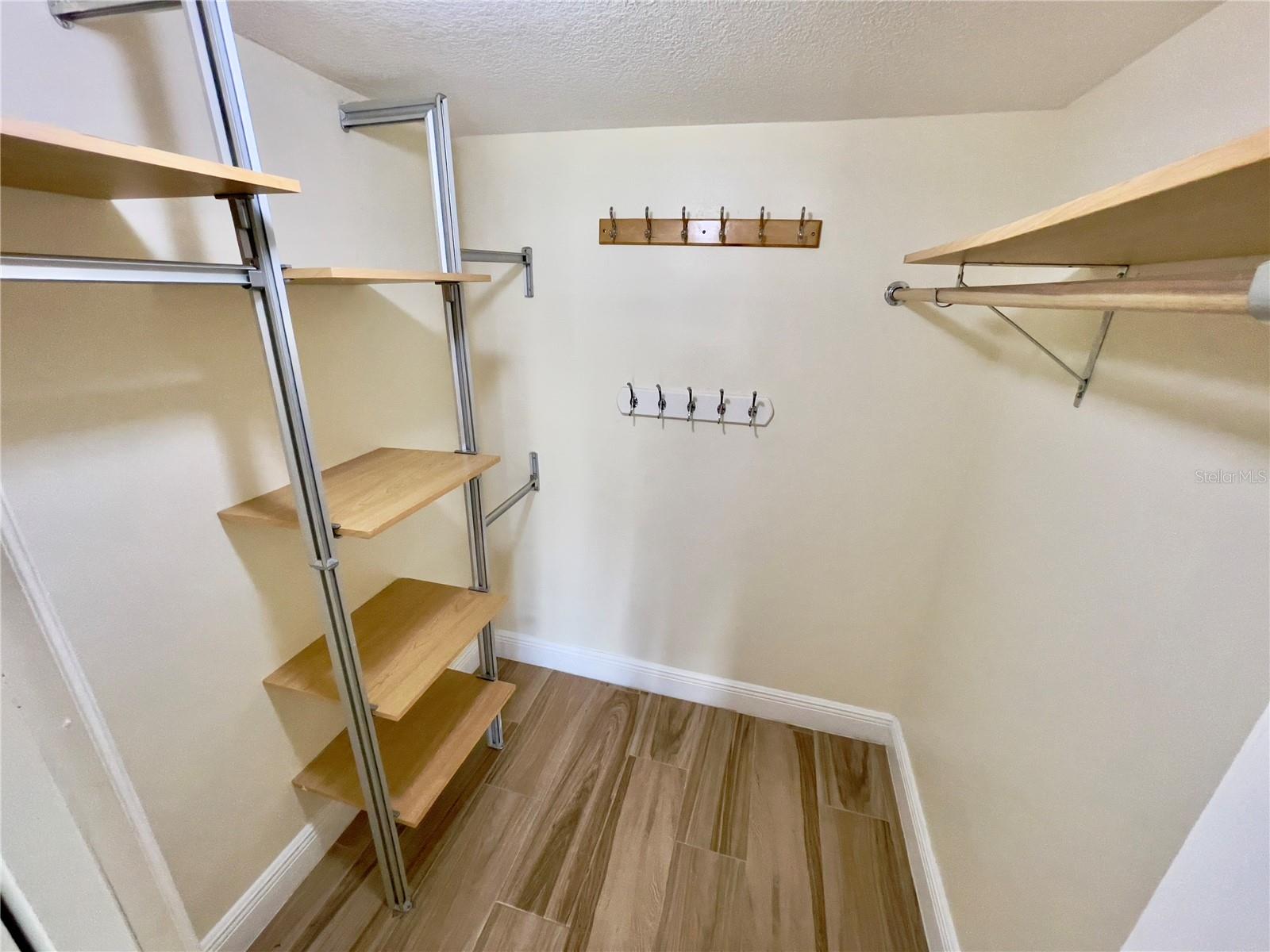 Image 18 of 27 For 600 Northern Way 1601