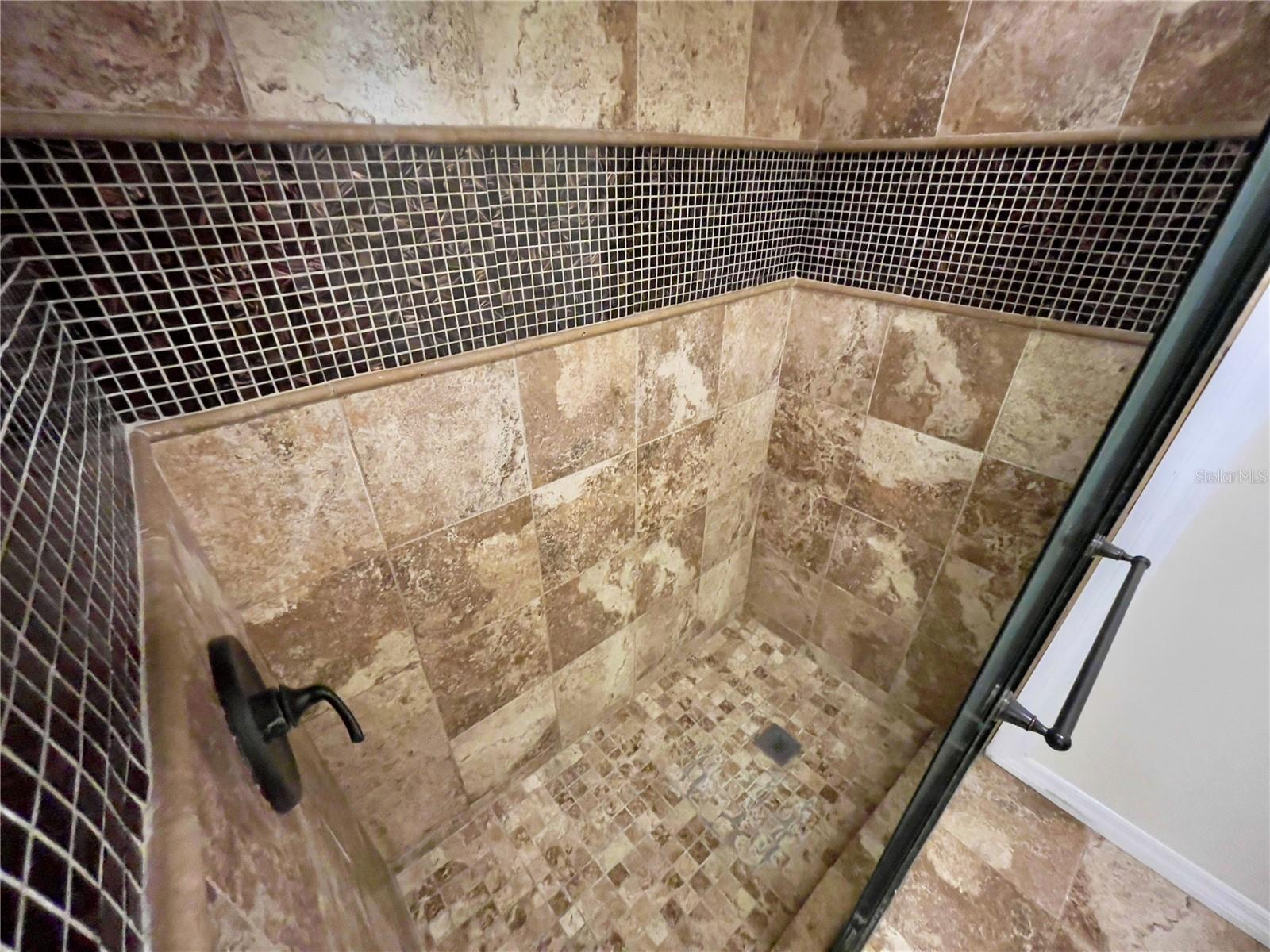 Image 21 of 27 For 600 Northern Way 1601