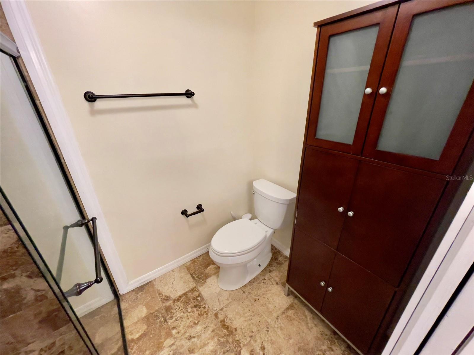 Image 23 of 27 For 600 Northern Way 1601