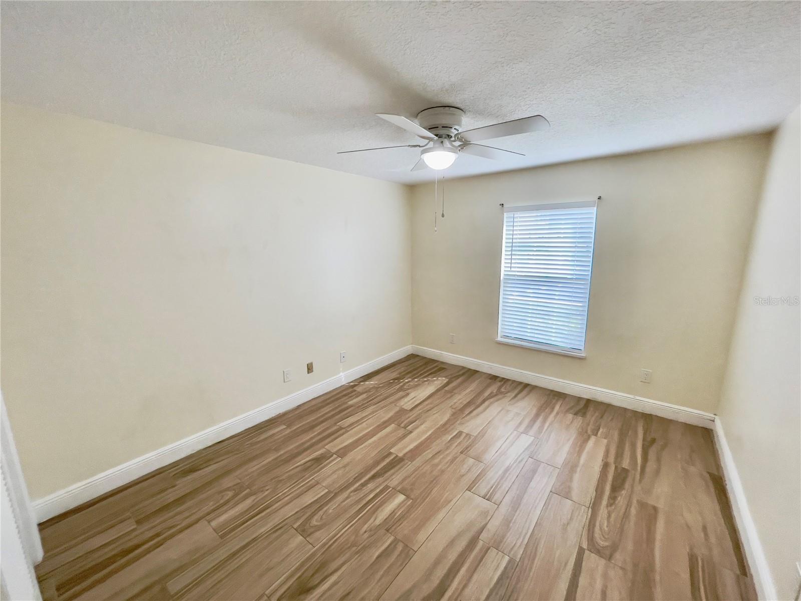 Image 24 of 27 For 600 Northern Way 1601