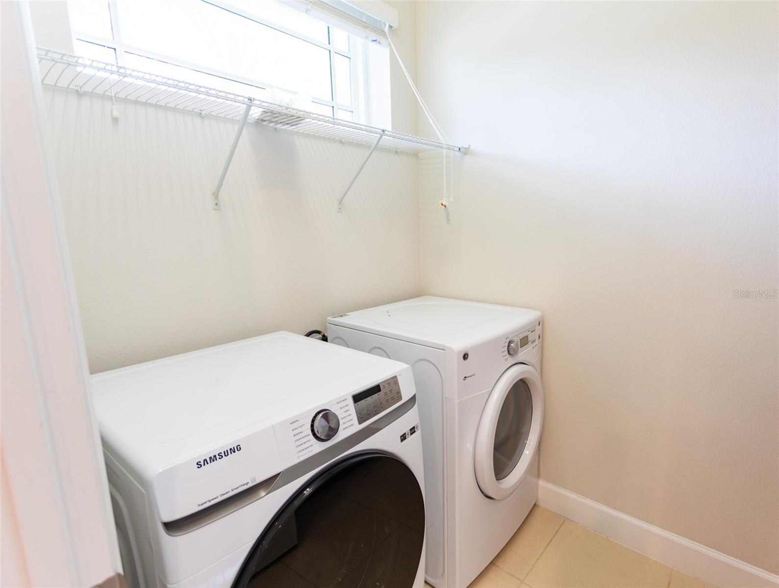 Image 11 of 39 For 8106 Laureate Boulevard