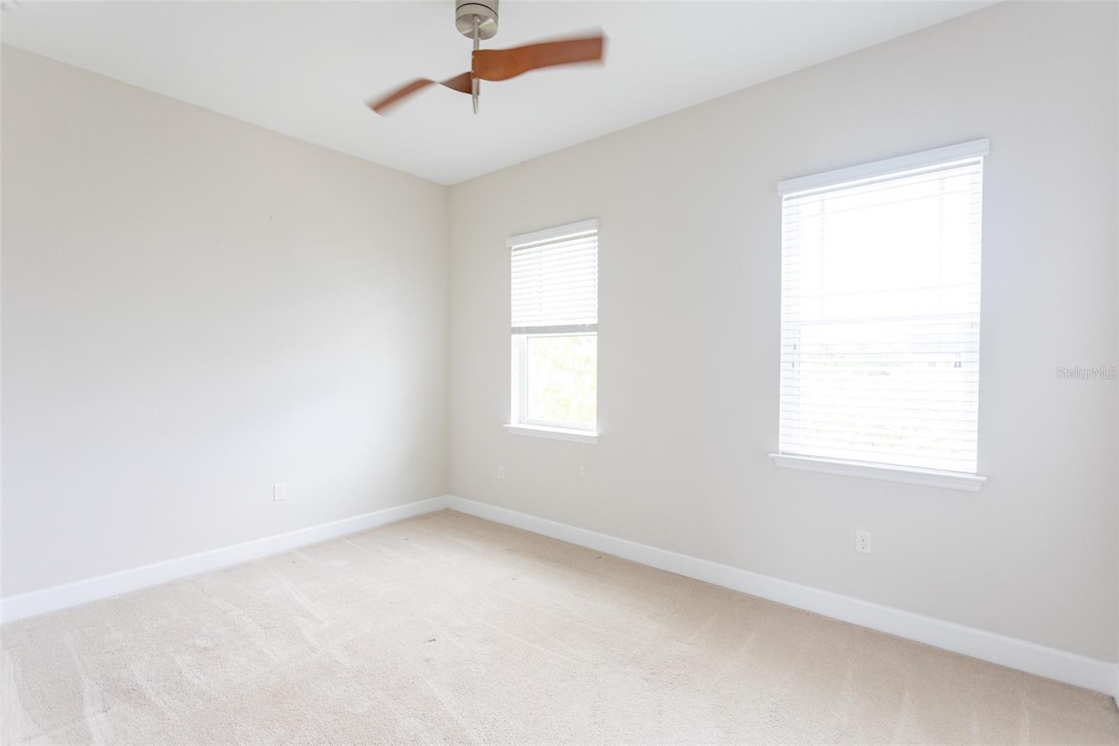 Image 22 of 39 For 8106 Laureate Boulevard