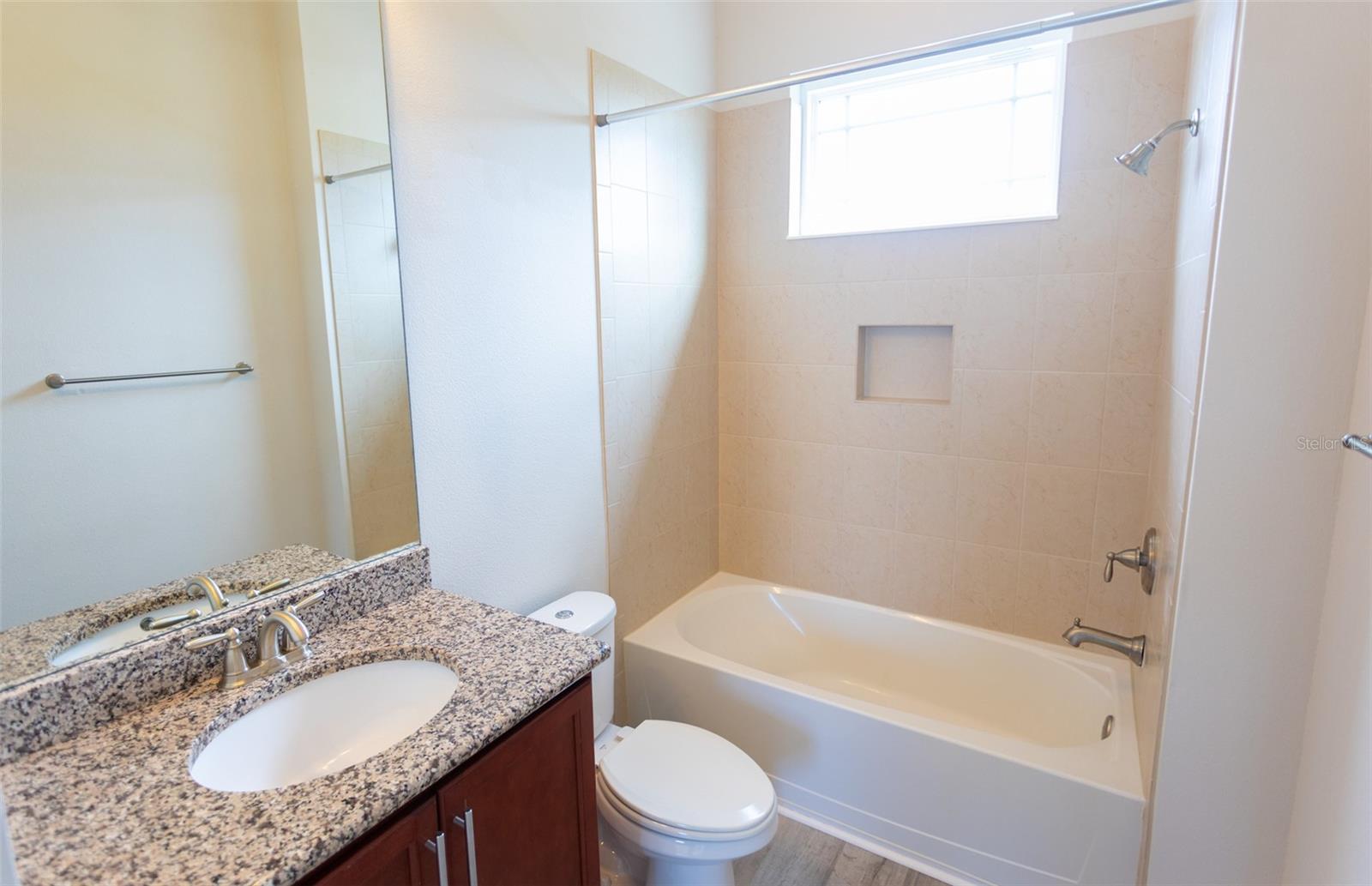 Image 25 of 39 For 8106 Laureate Boulevard