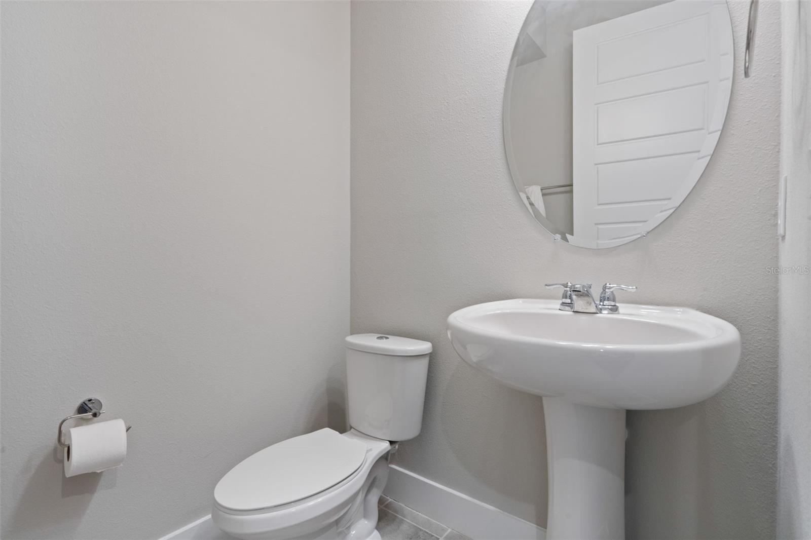 Image 32 of 35 For 14340 Braemar Street