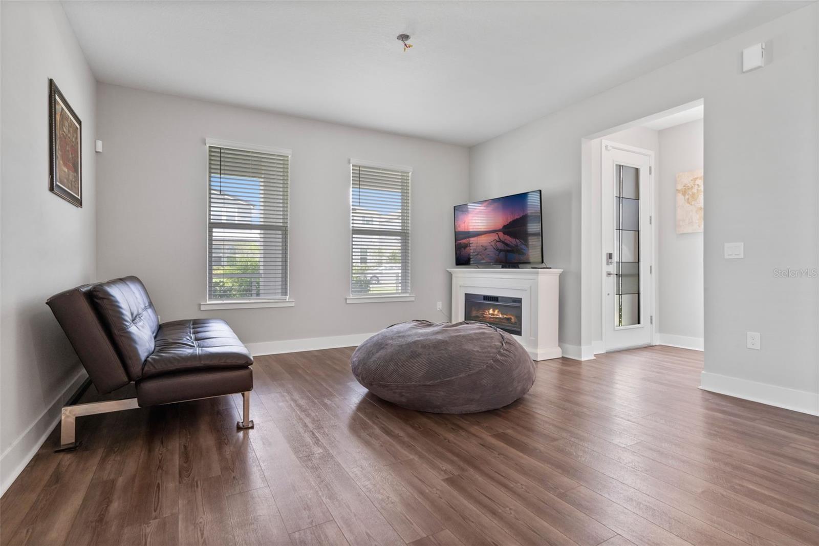 Image 7 of 35 For 14340 Braemar Street