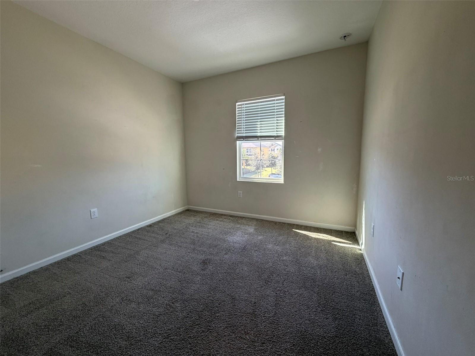 Image 13 of 34 For 9360 Tecumseh Drive