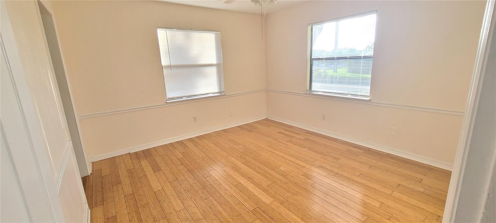 Image 12 of 34 For 980 Canal View Boulevard B1