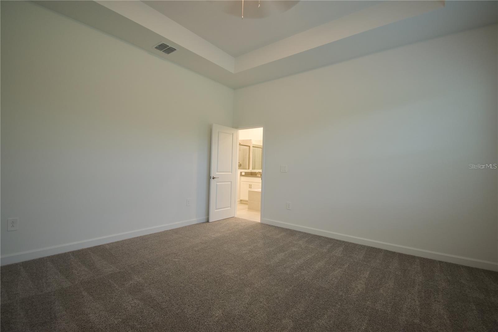 Image 16 of 43 For 10830 History Avenue