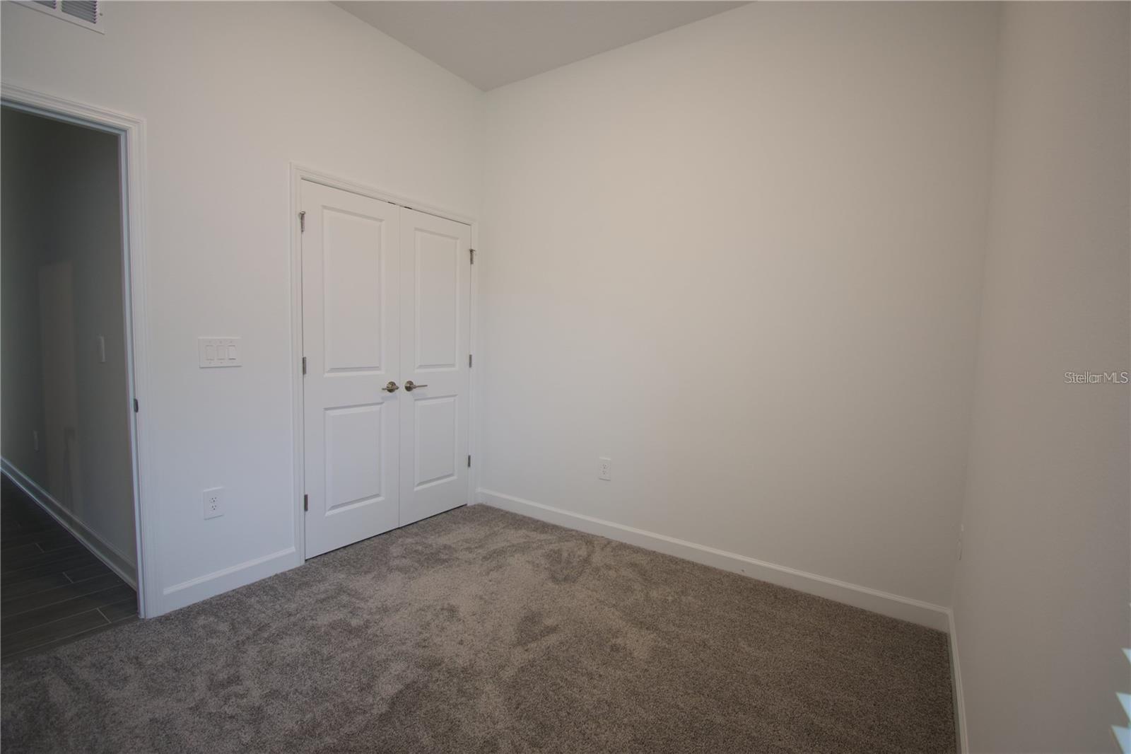 Image 20 of 43 For 10830 History Avenue